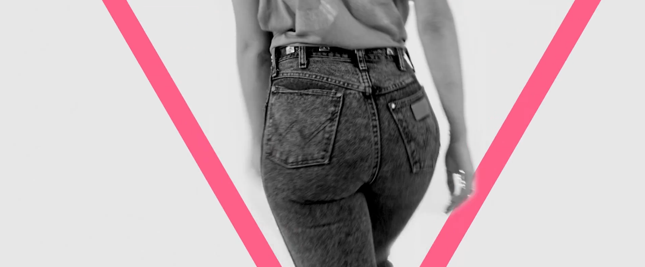 high waisted jeans, thin leather belt…